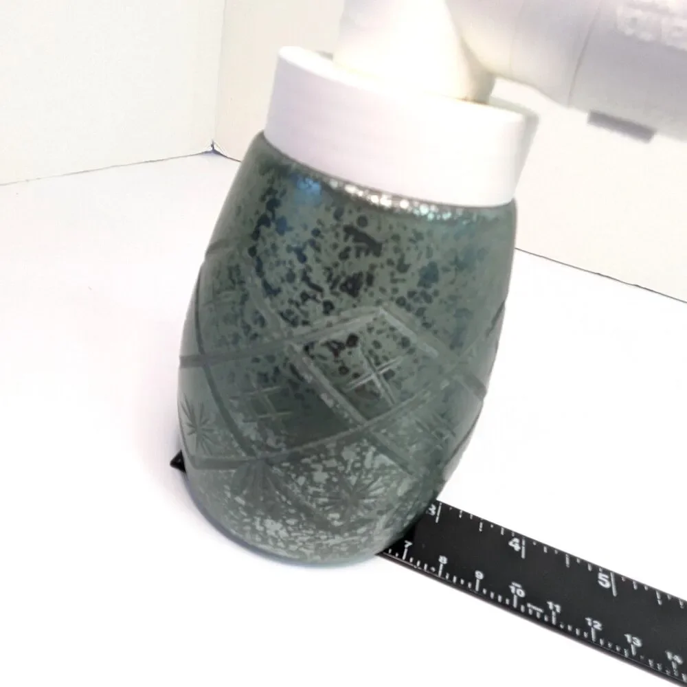 Scentsy Vintage Etched Green Glass Wall Plug In Mini Wax Warmer W/ Bulb 2015